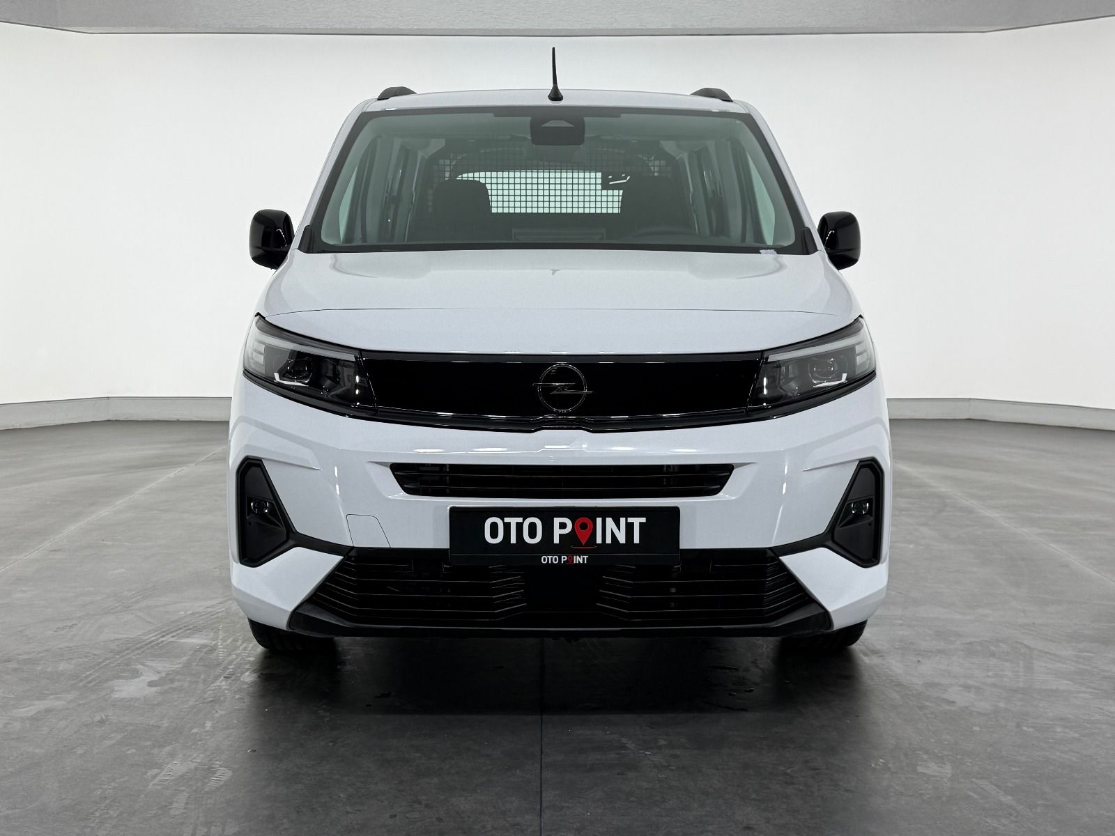 Opel Combo 1.5 D Essential - 2026