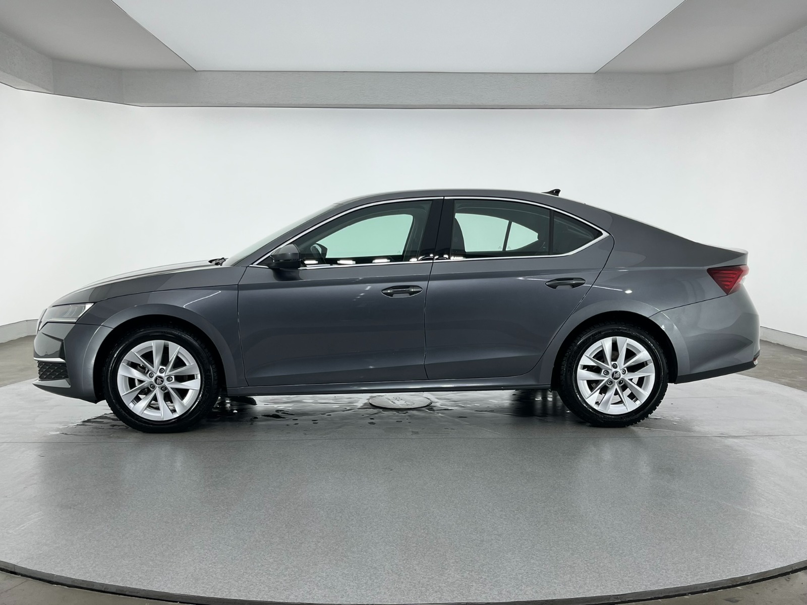 Skoda Octavia Sedan 1.5 TSI mHEV Premium DSG - 2025 - Detay