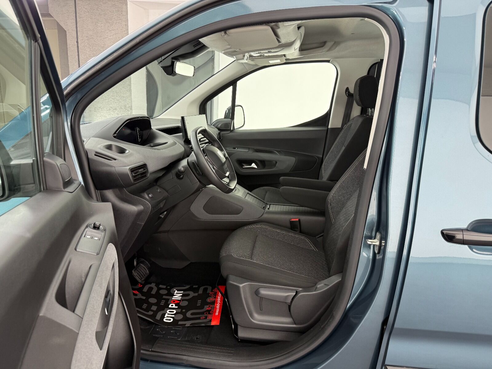 Peugeot Rifter 1.5 BlueHDI Allure EAT8 - 2025 - Detay