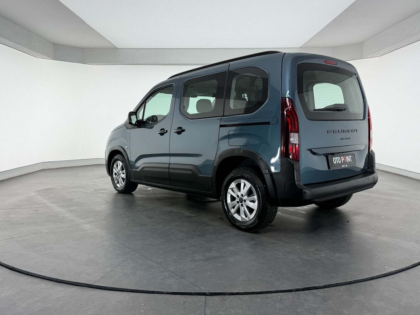 Peugeot Rifter 1.5 BlueHDI Allure EAT8 - 2025 - Detay