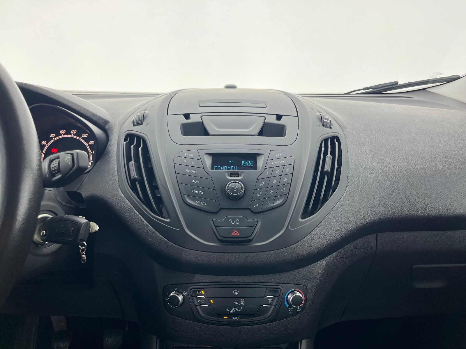 Ford Tourneo Courier 1.5 TDCI Deluxe - 2023 - Detay