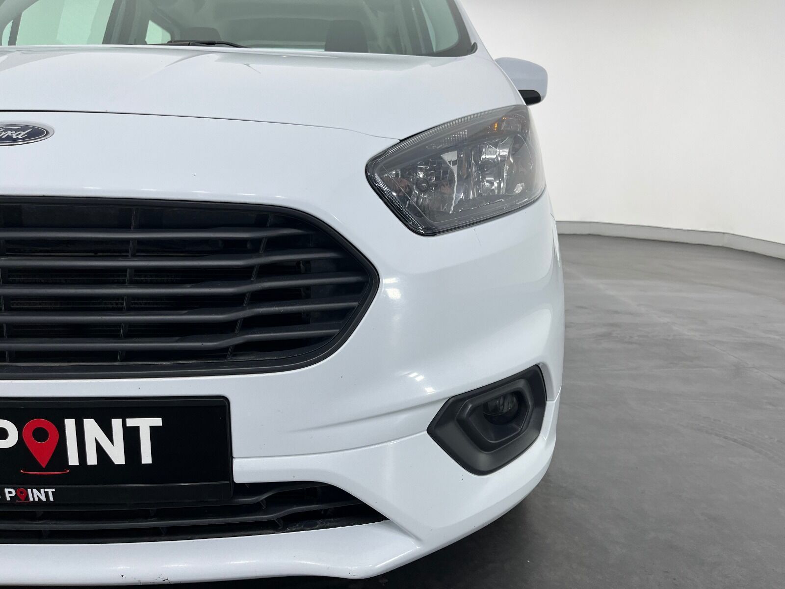 Ford Tourneo Courier 1.5 TDCI Deluxe - 2023 - Detay