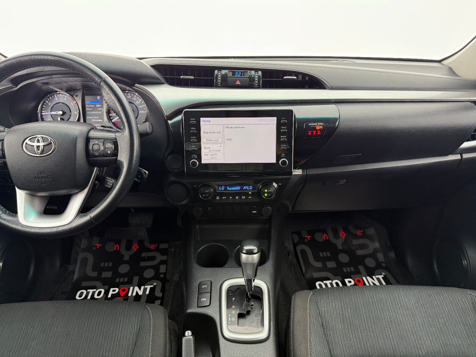 Toyota Hilux Hi-Lux 2.4 D-4D 4x2 Adventure Otomatik - 2022 - Detay