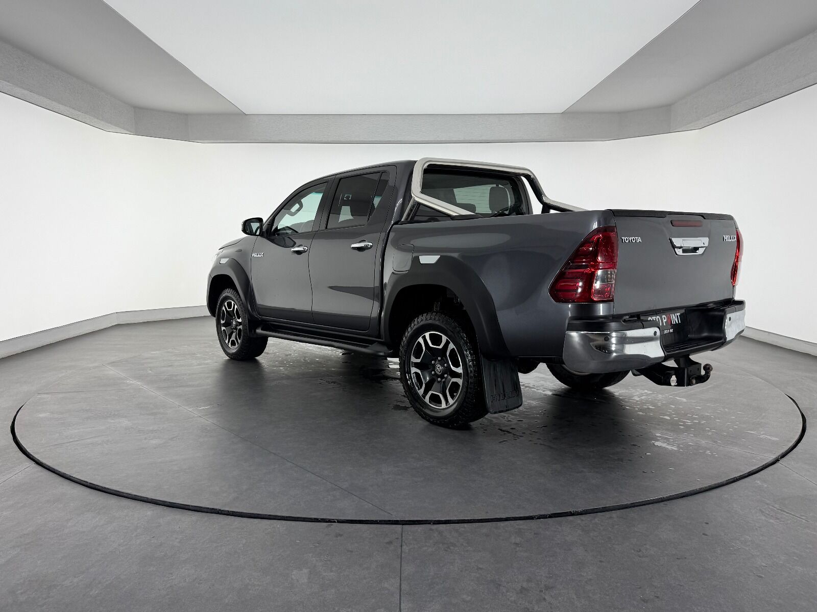 Toyota Hilux Hi-Lux 2.4 D-4D 4x2 Adventure Otomatik - 2022 - Detay