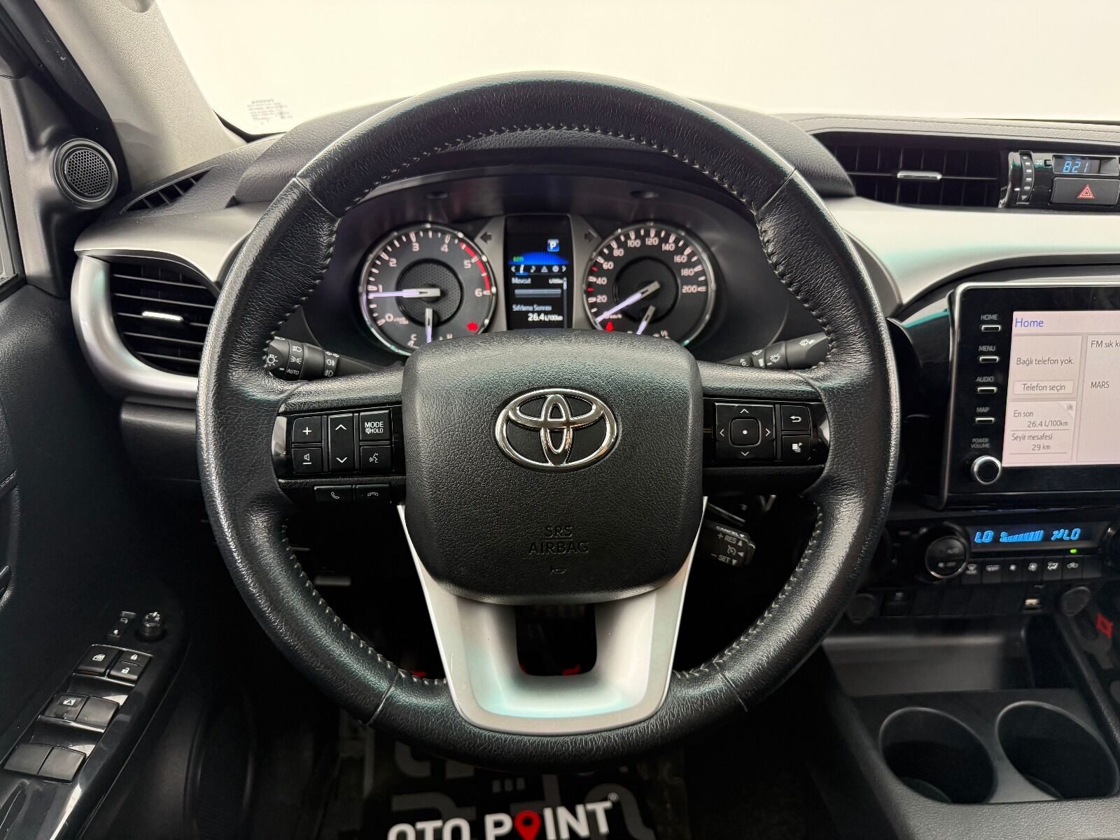Toyota Hilux Hi-Lux 2.4 D-4D 4x2 Adventure Otomatik - 2022 - Detay