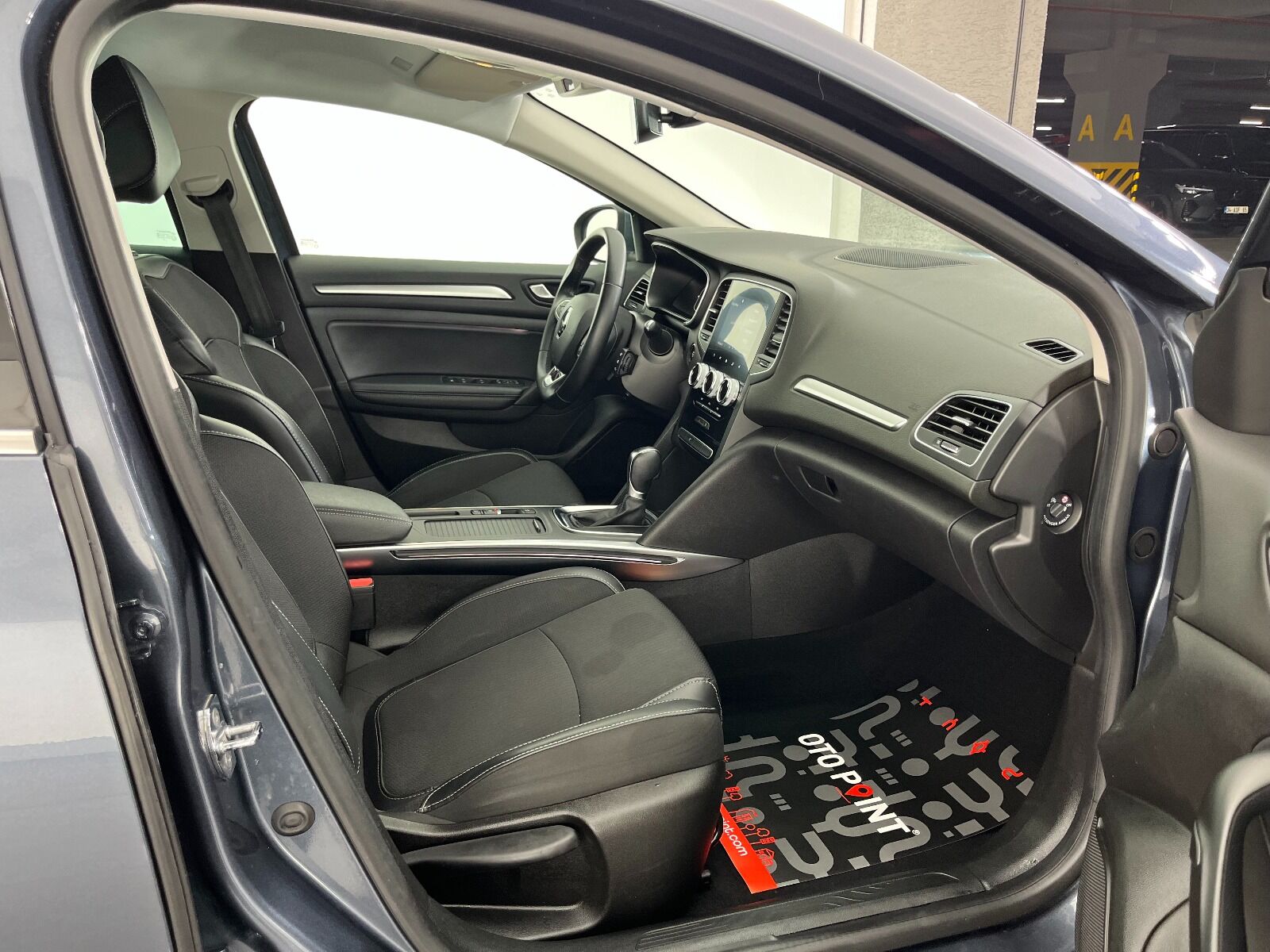 Renault Megane Sedan 1.5 Blue DCI Icon EDC - 2022 - Detay