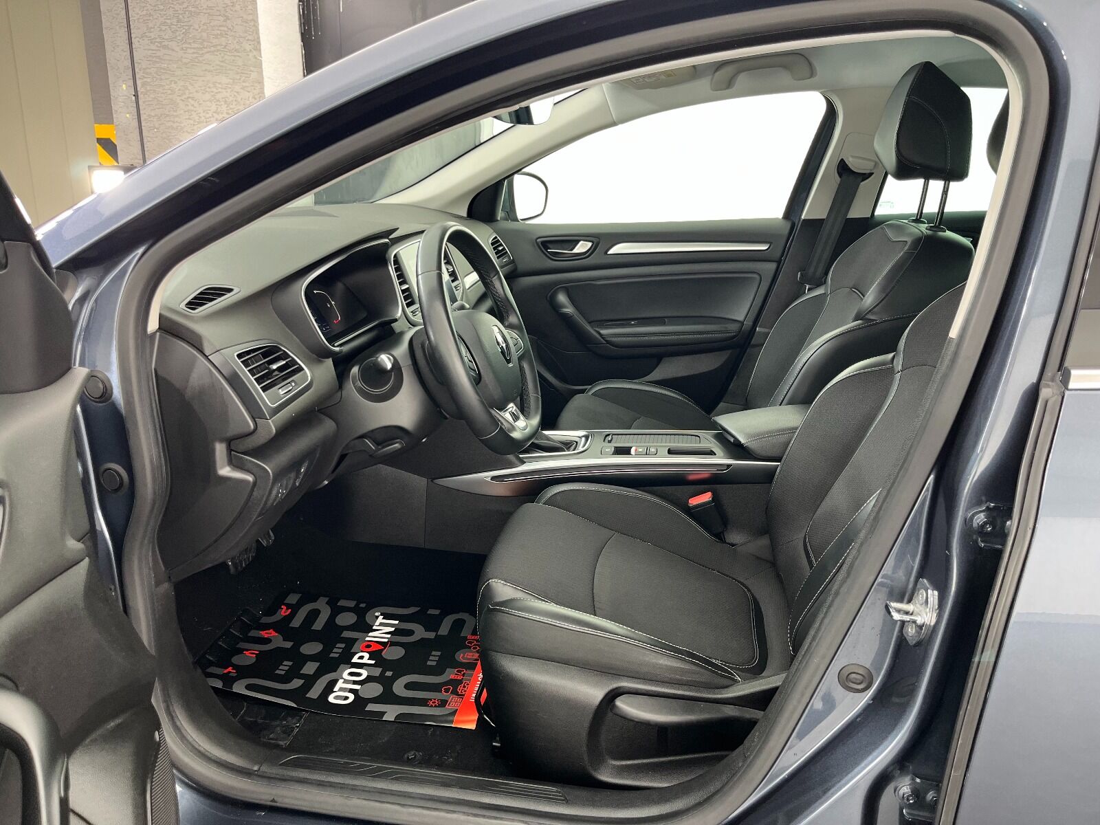 Renault Megane Sedan 1.5 Blue DCI Icon EDC - 2022 - Detay