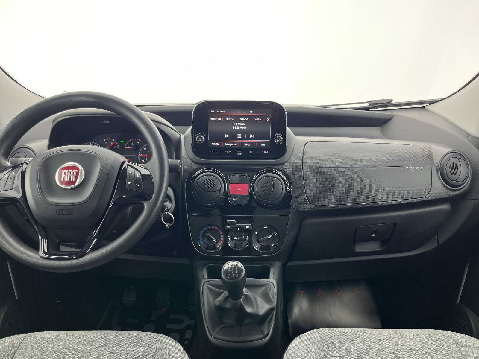 Fiat Fiorino Combi 1.3 MultiJet Safeline - 2024 - Detay
