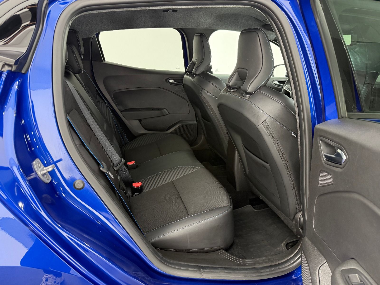 Renault Clio 1.0 TCE Techno Esprit Alpine X-Tronic - 2025 - Detay