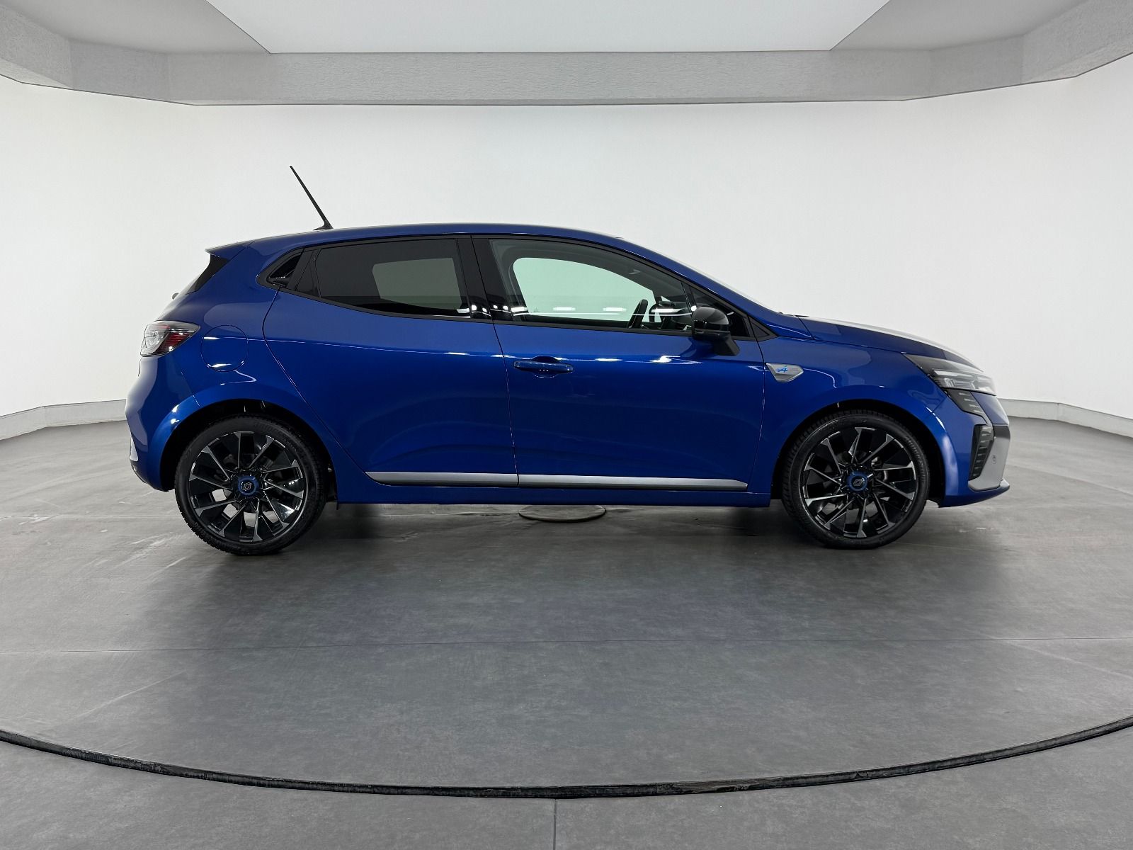 Renault Clio 1.0 TCE Techno Esprit Alpine X-Tronic - 2025 - Detay