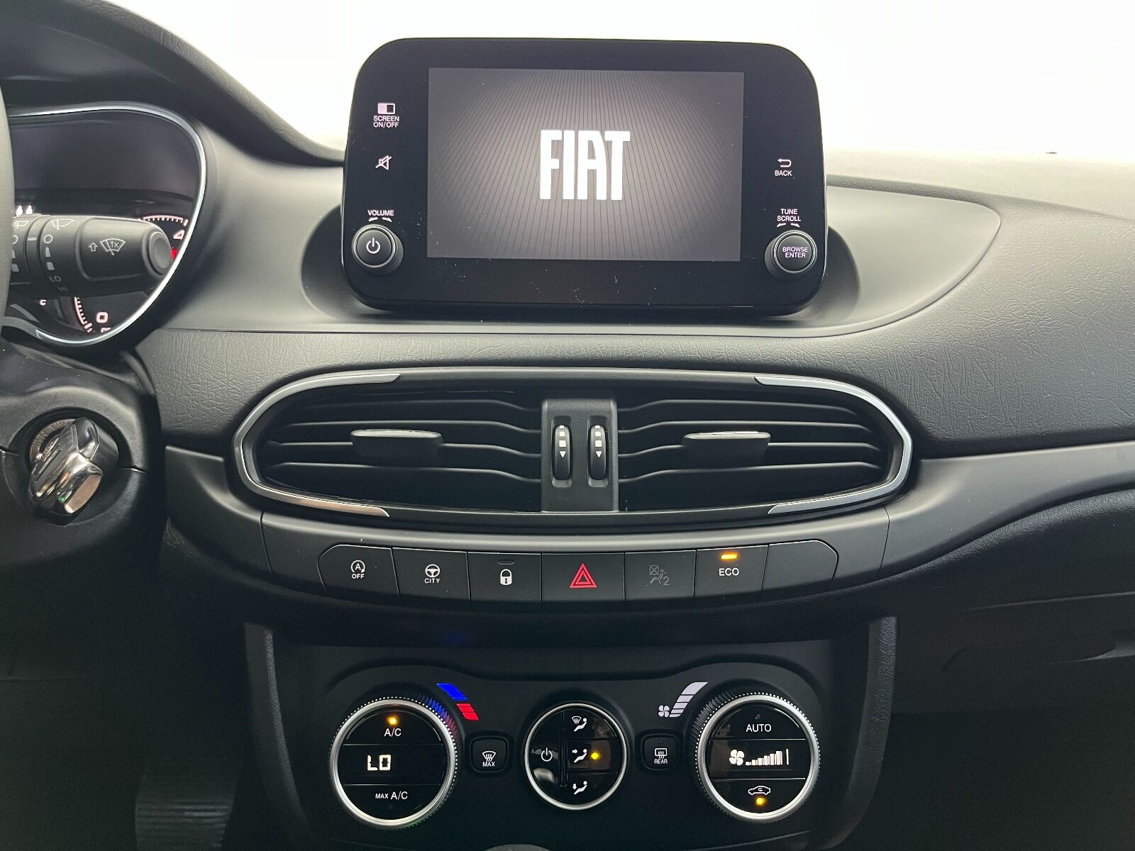 Fiat Egea Cross 1.6 Multijet Urban Traction+ DCT - 2024 - Detay