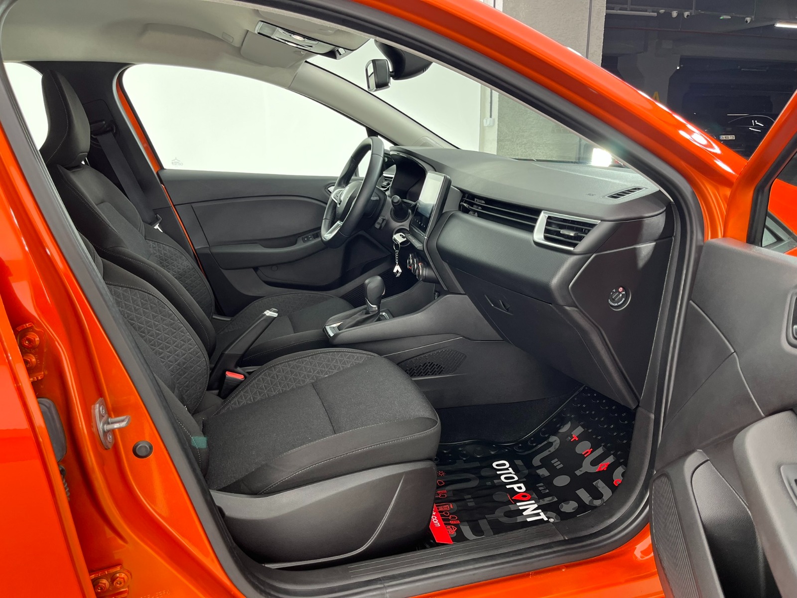 Renault Clio Hatchback 1.0 TCe Touch X-Tronic - 2023 - Detay