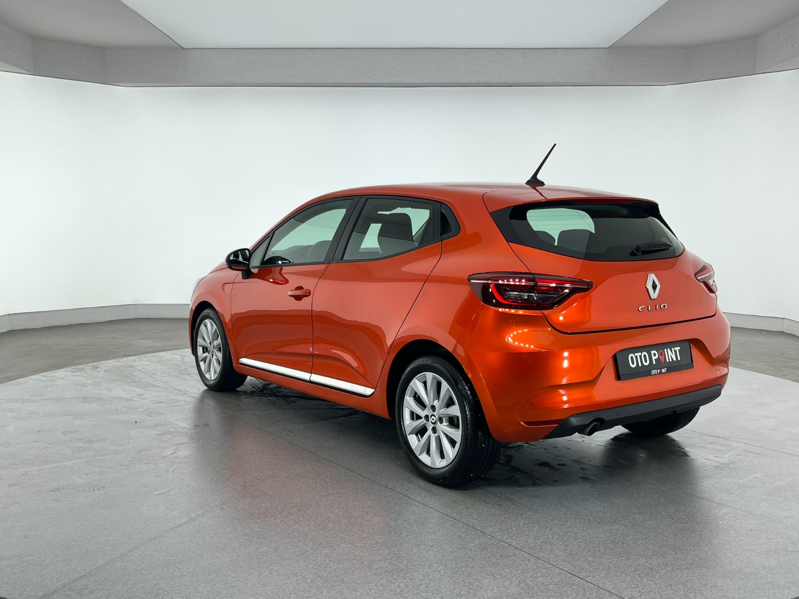 Renault Clio Hatchback 1.0 TCe Touch X-Tronic - 2023 - Detay