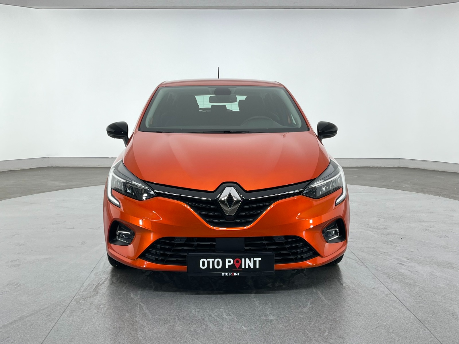 Renault Clio Hatchback 1.0 TCe Touch X-Tronic - 2023