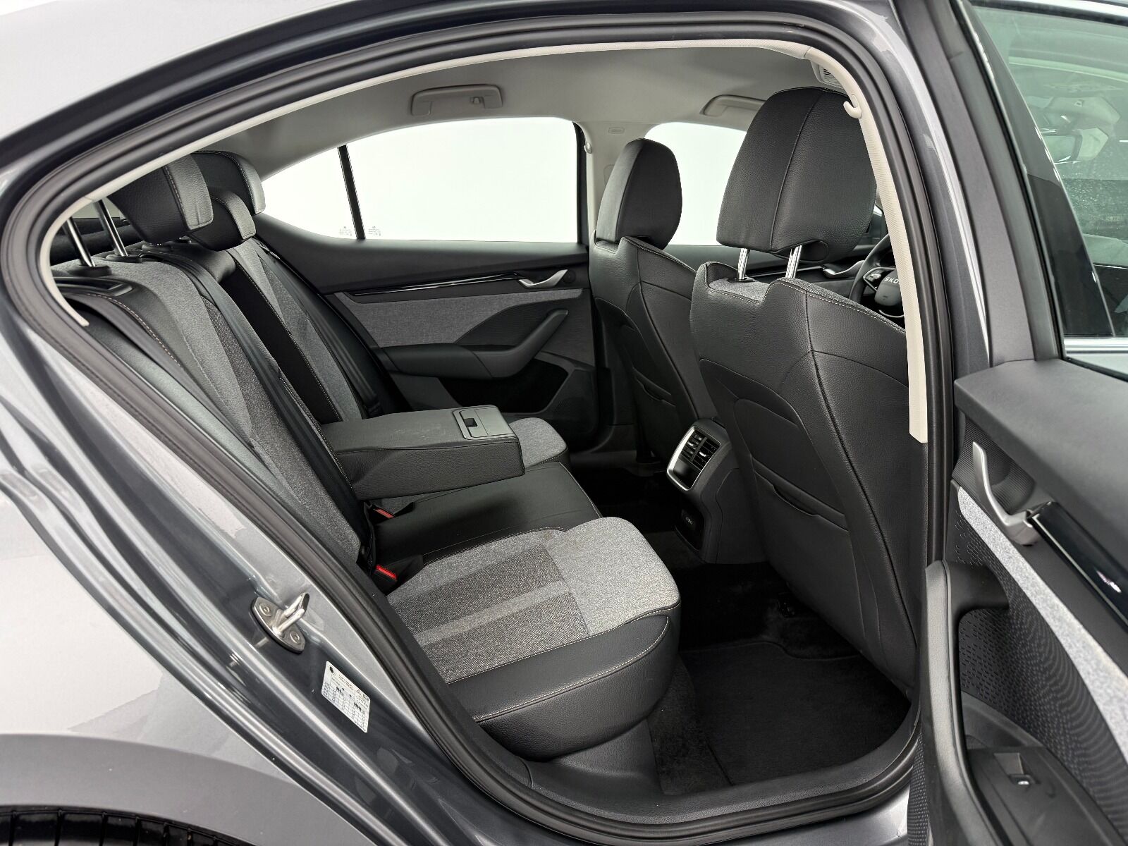 Skoda Octavia 1.5 TSI Mhev Premium DSG - 2025 - Detay