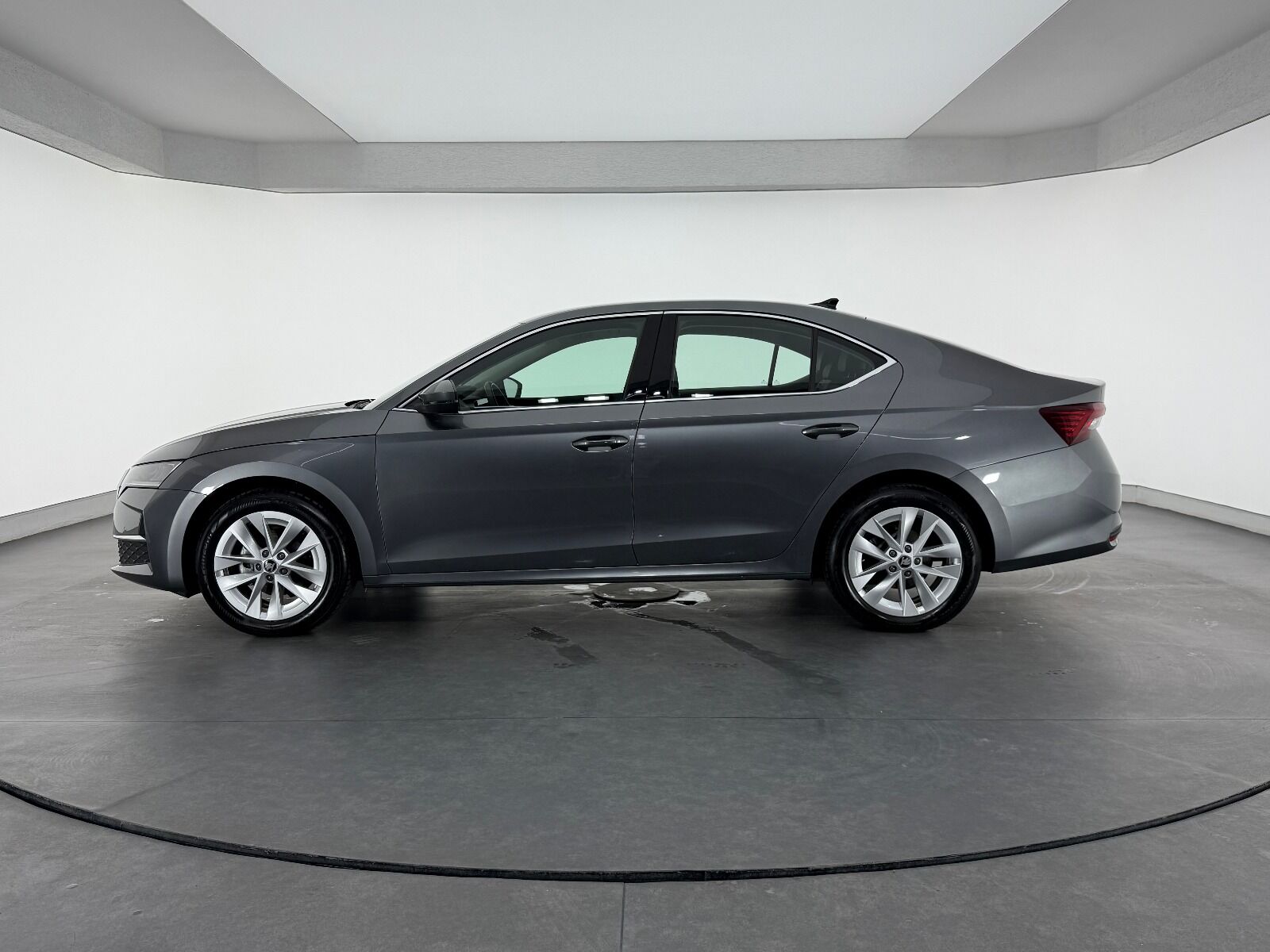 Skoda Octavia 1.5 TSI Mhev Premium DSG - 2025 - Detay