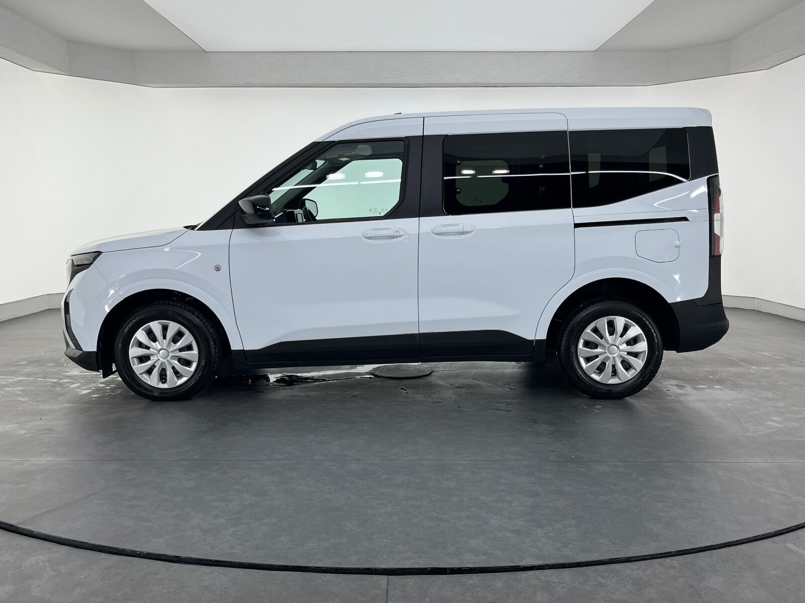 Ford Tourneo Courier Kombi 1.5 EcoBlue Deluxe - 2024 - Detay