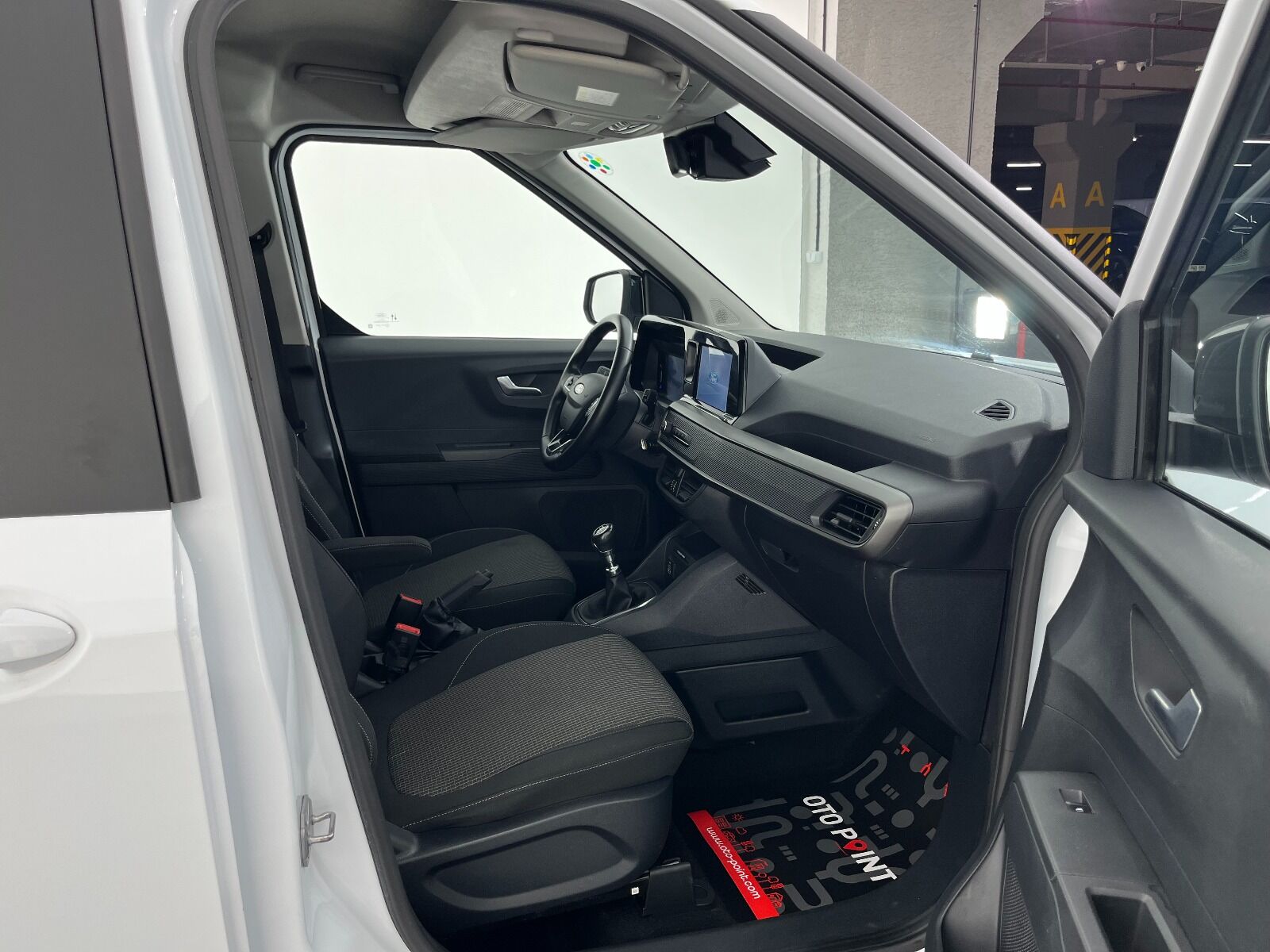 Ford Tourneo Courier Kombi 1.5 EcoBlue Deluxe - 2024 - Detay