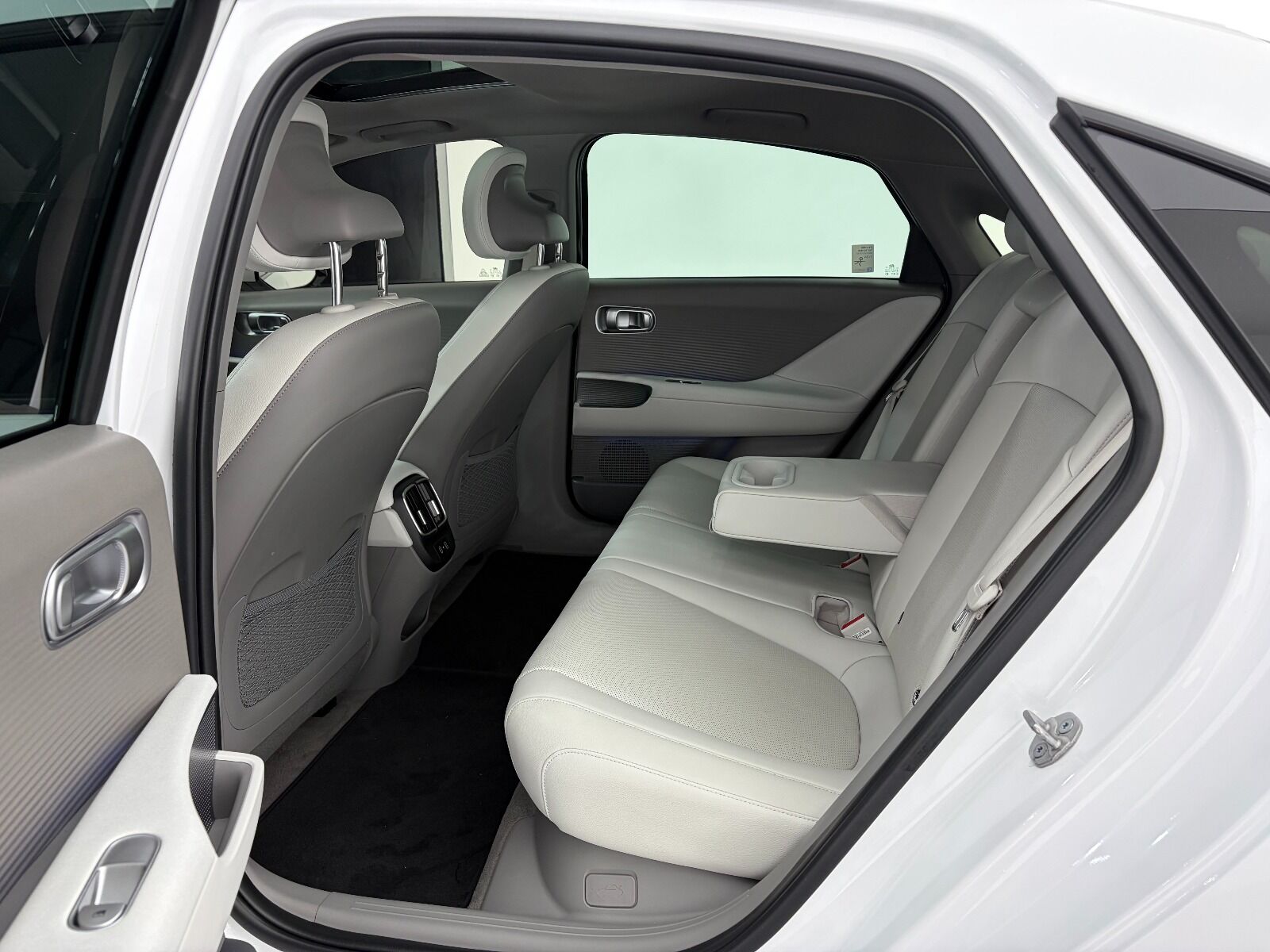 Hyundai Ioniq 6 Advance 111 Kw 4x2 - 2024 - Detay