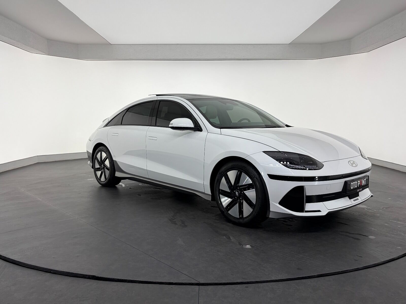 Hyundai Ioniq 6 Advance 111 Kw 4x2 - 2024 - Detay