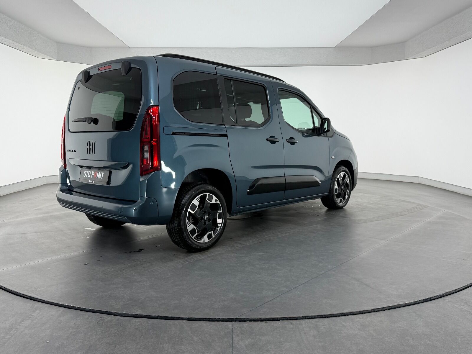 Fiat Doblo Combi 1.5 BlueHDİ Premio Plus - 2025 - Detay