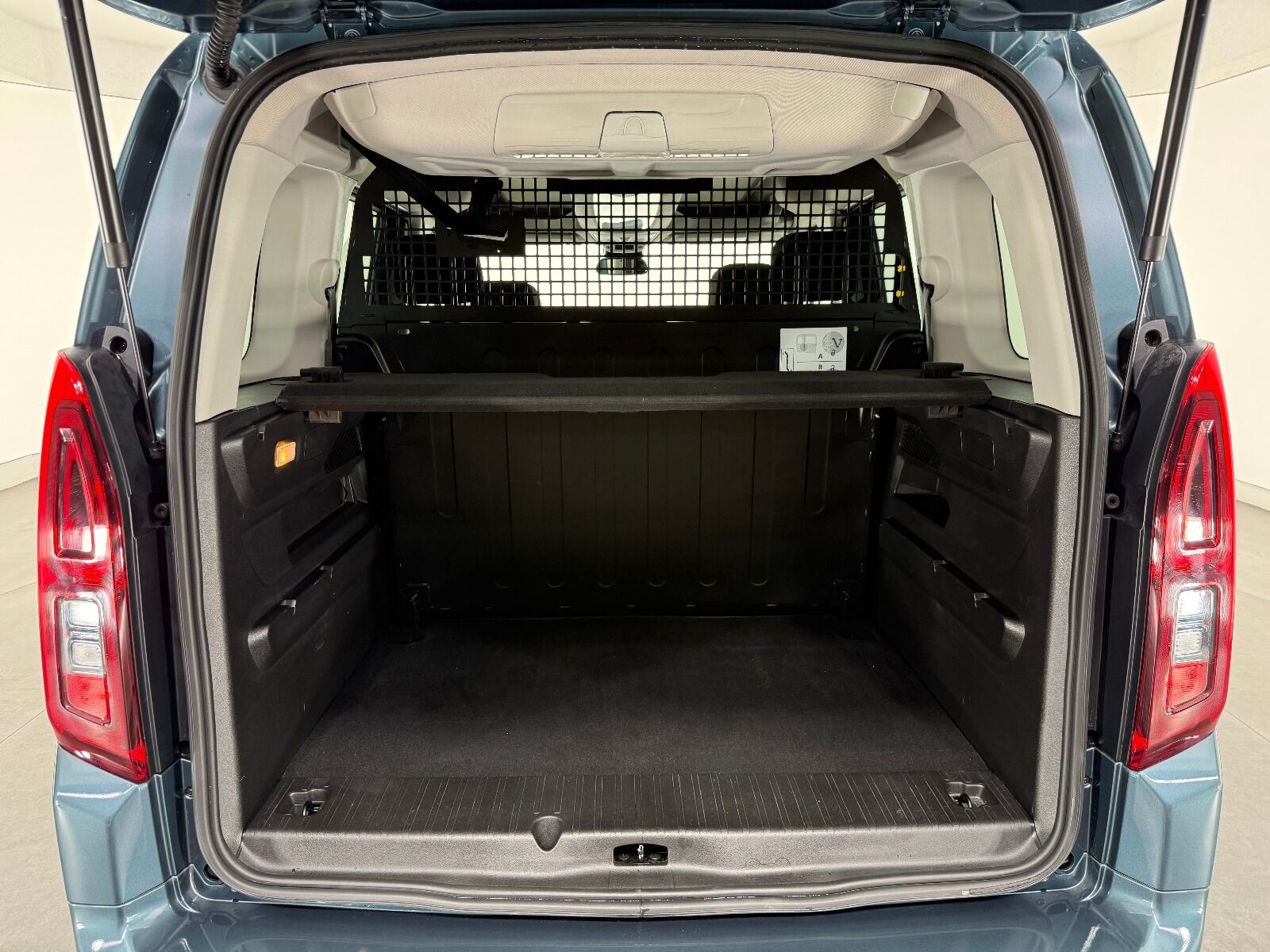 Fiat Doblo Combi 1.5 BlueHDİ Premio Plus - 2025 - Detay