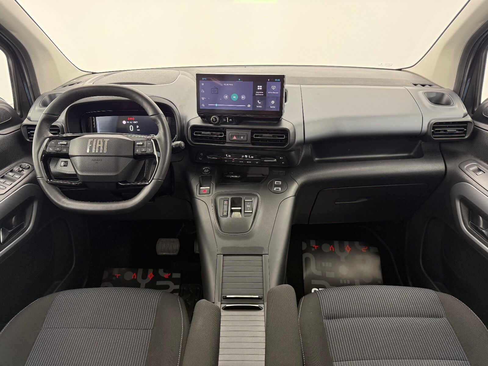 Fiat Doblo Combi 1.5 BlueHDİ Premio Plus - 2025 - Detay