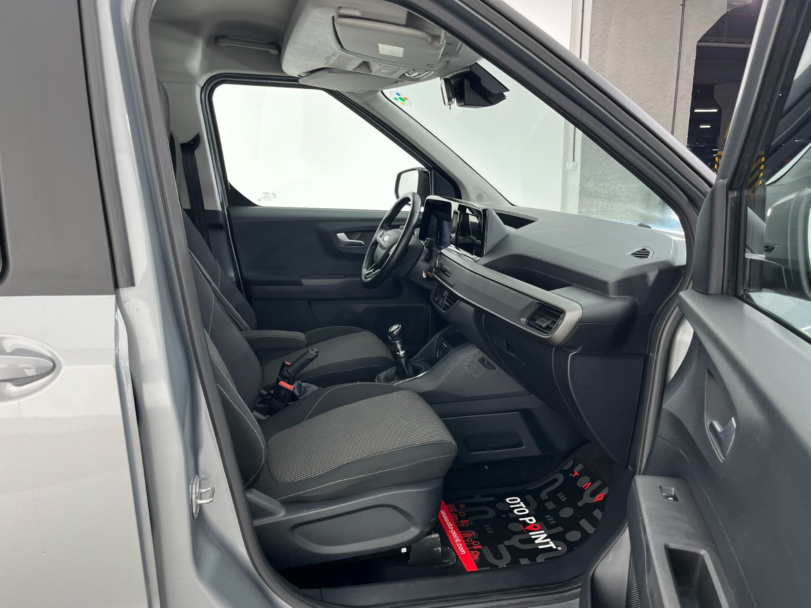 Ford Tourneo Courier Kombi 1.5 EcoBlue Deluxe - 2024 - Detay