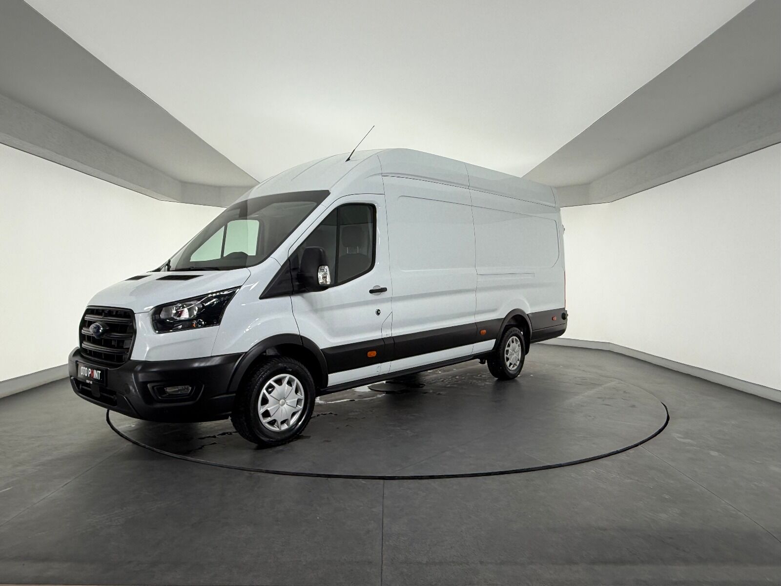 Ford Transit 350 E - 2023 - Detay