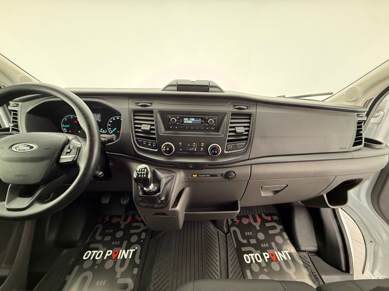 Ford Transit 350 E - 2023 - Detay