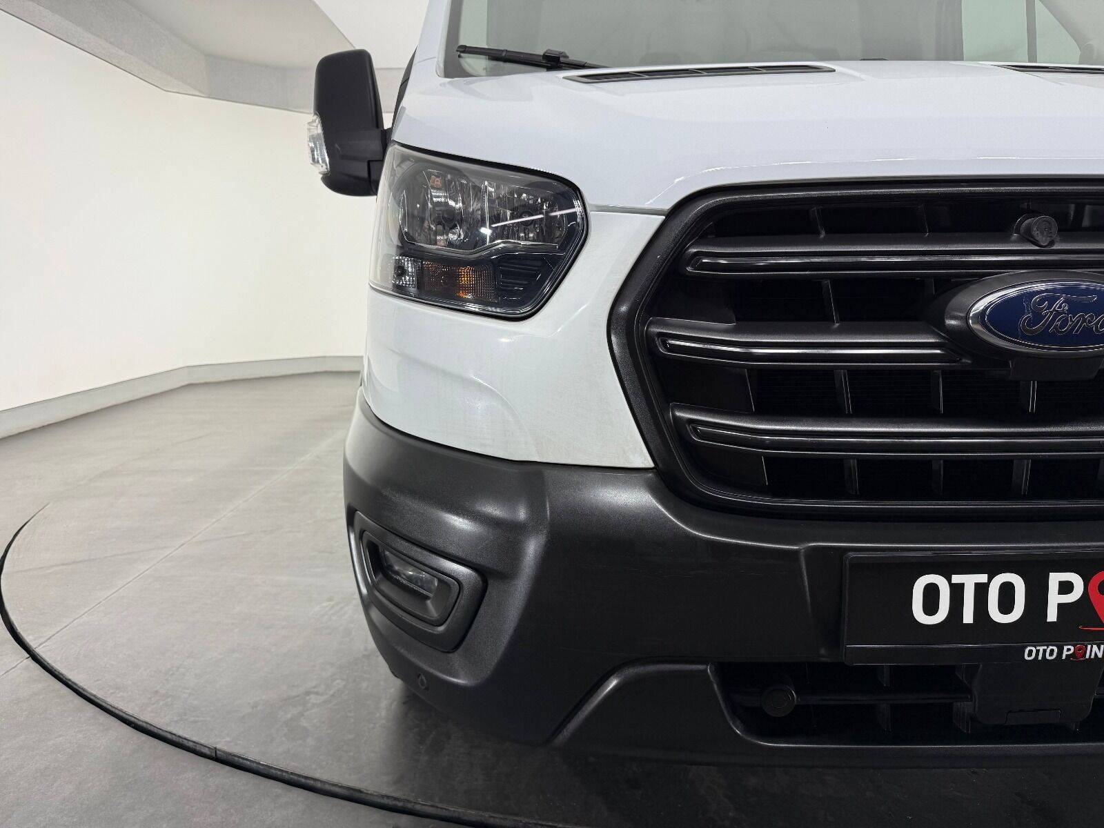 Ford Transit 350 E - 2023 - Detay