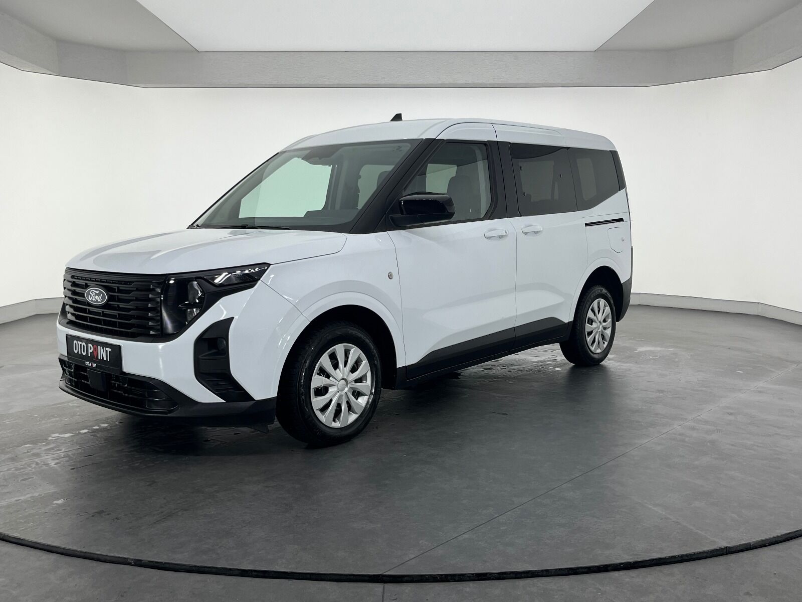 Ford Tourneo Courier 1.5L EcoBlue Deluxe - 2024 - Detay