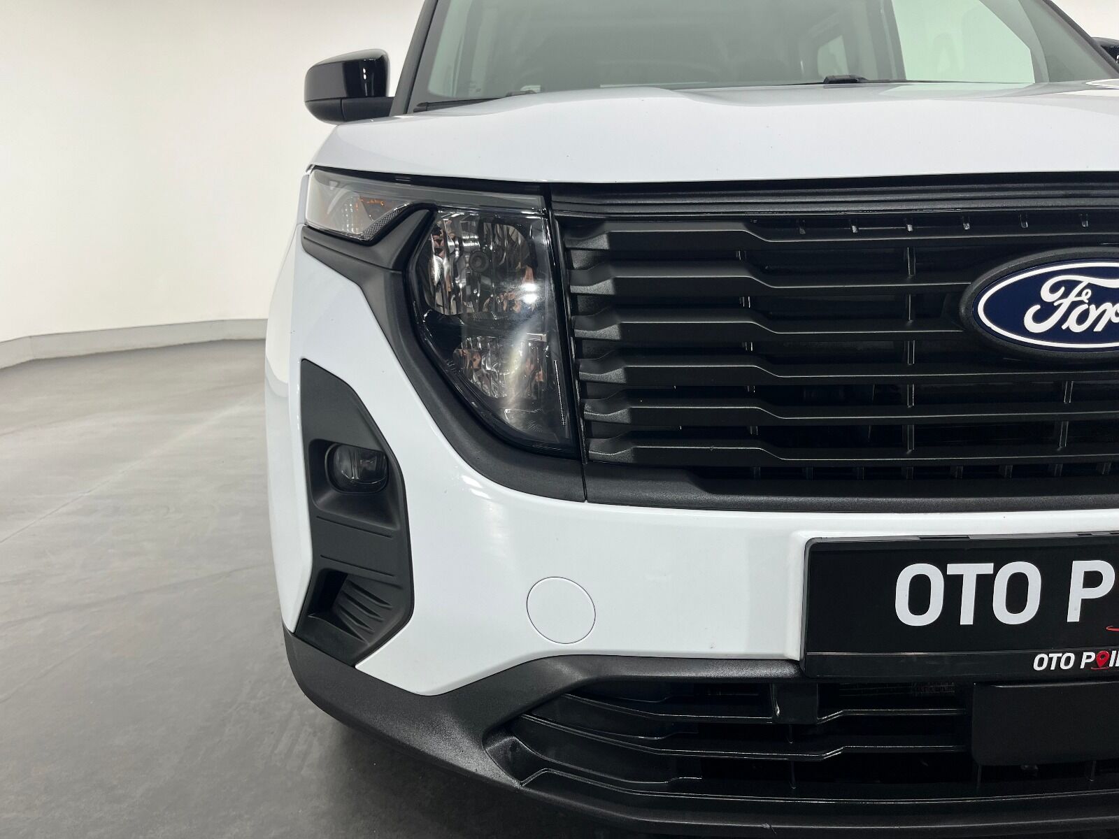 Ford Tourneo Courier 1.5L EcoBlue Deluxe - 2024 - Detay