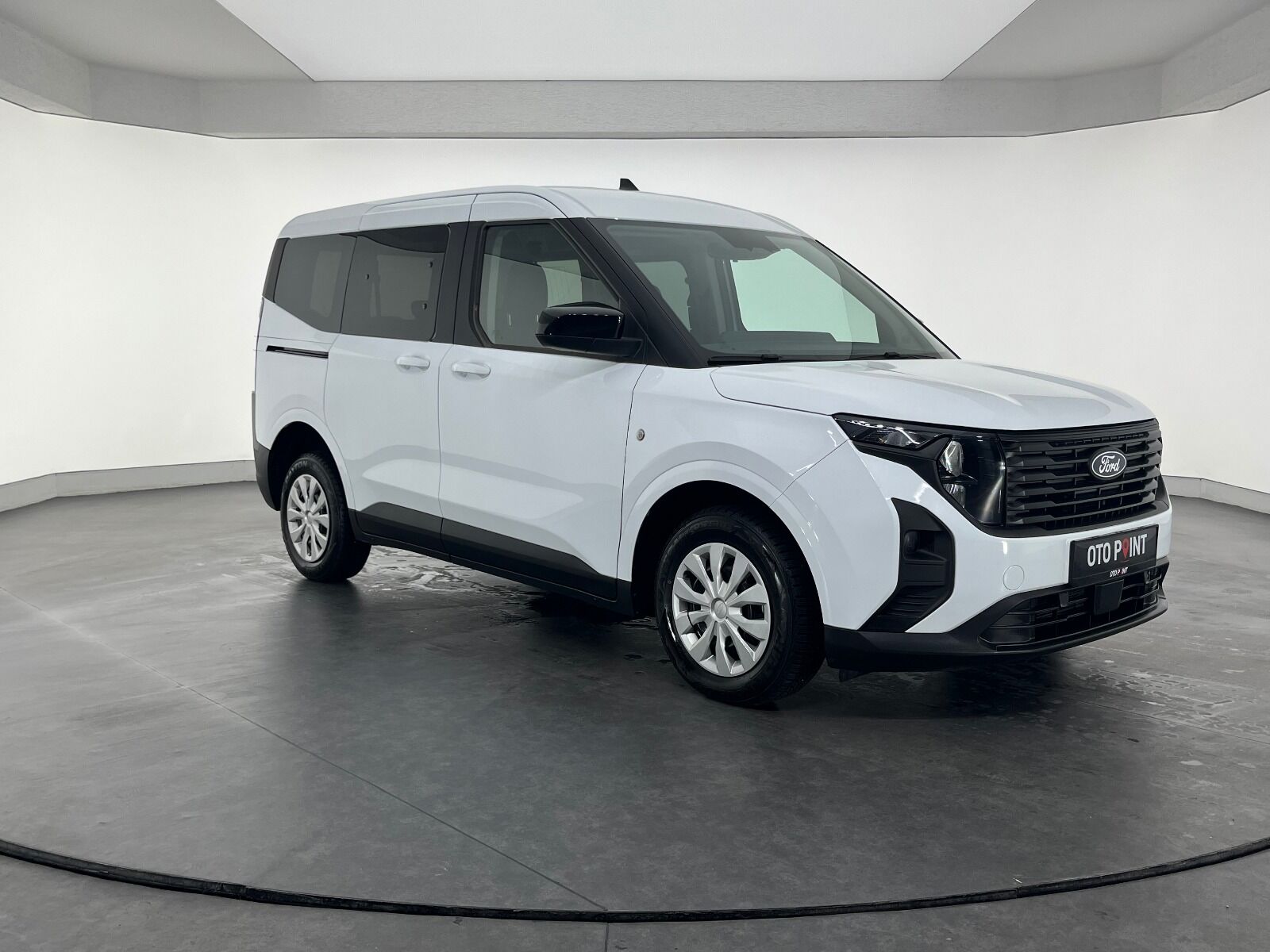 Ford Tourneo Courier 1.5L EcoBlue Deluxe - 2024 - Detay