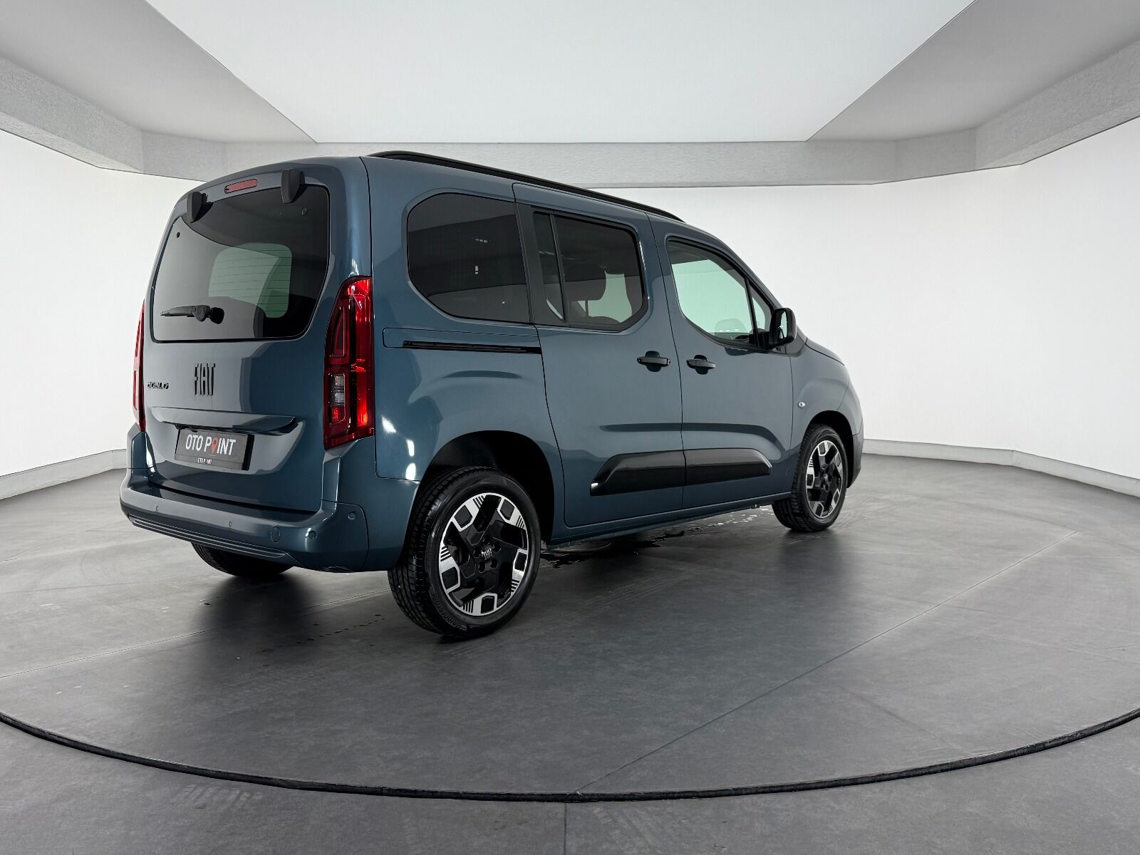 Fiat Doblo Combi 1.5 BlueHDİ Premio Plus - 2025 - Detay