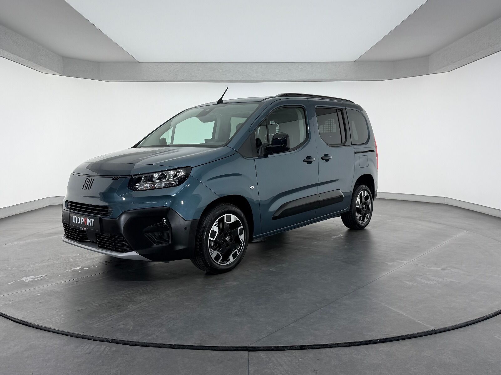 Fiat Doblo Combi 1.5 BlueHDİ Premio Plus - 2025 - Detay