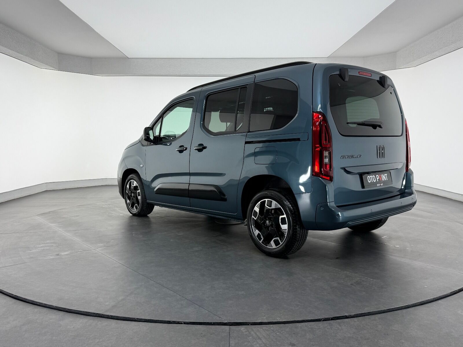 Fiat Doblo Combi 1.5 BlueHDİ Premio Plus - 2025 - Detay