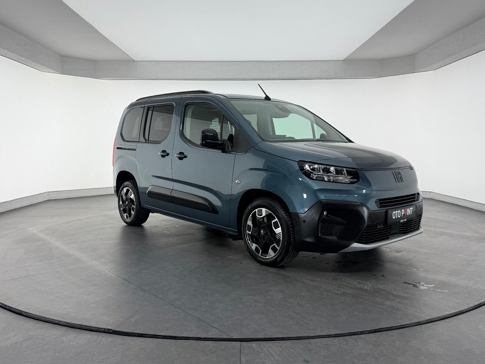 Fiat Doblo Combi 1.5 BlueHDİ Premio Plus - 2025 - Detay