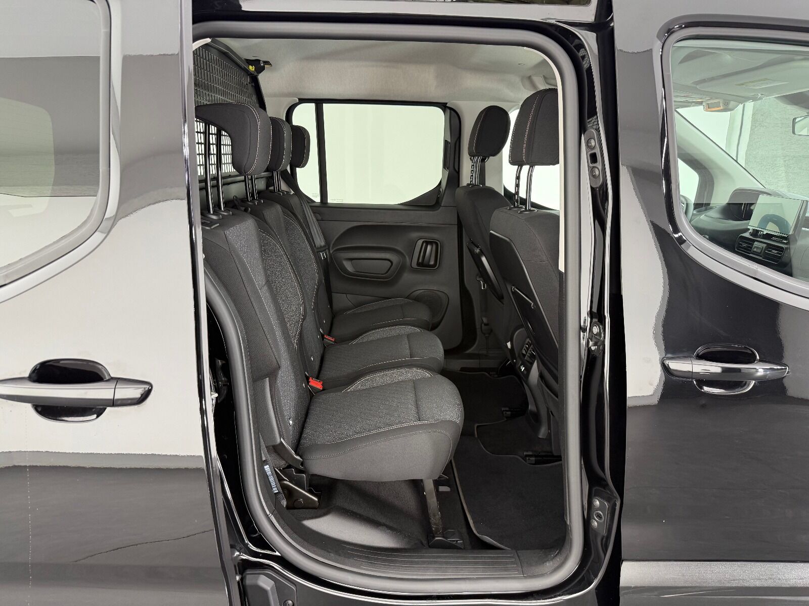 Peugeot Rifter 1.5 BlueHDI Allure EAT8 - 2026 - Detay