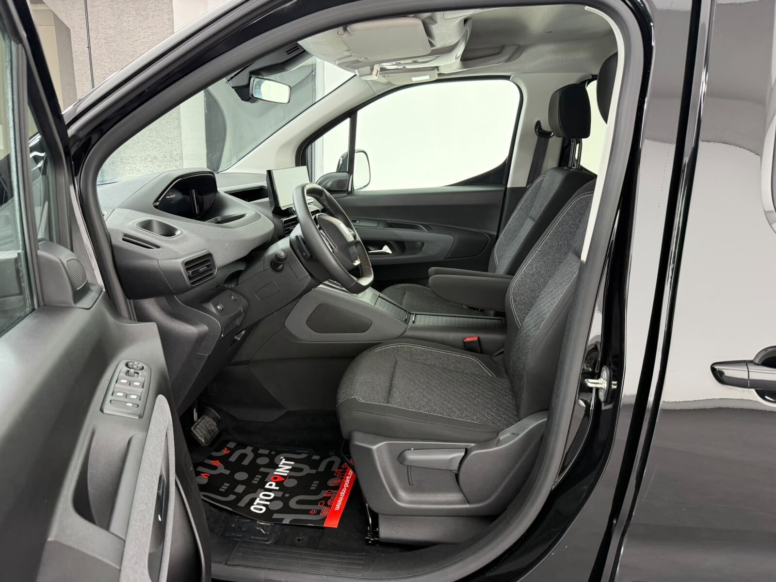 Peugeot Rifter 1.5 BlueHDI Allure EAT8 - 2026 - Detay