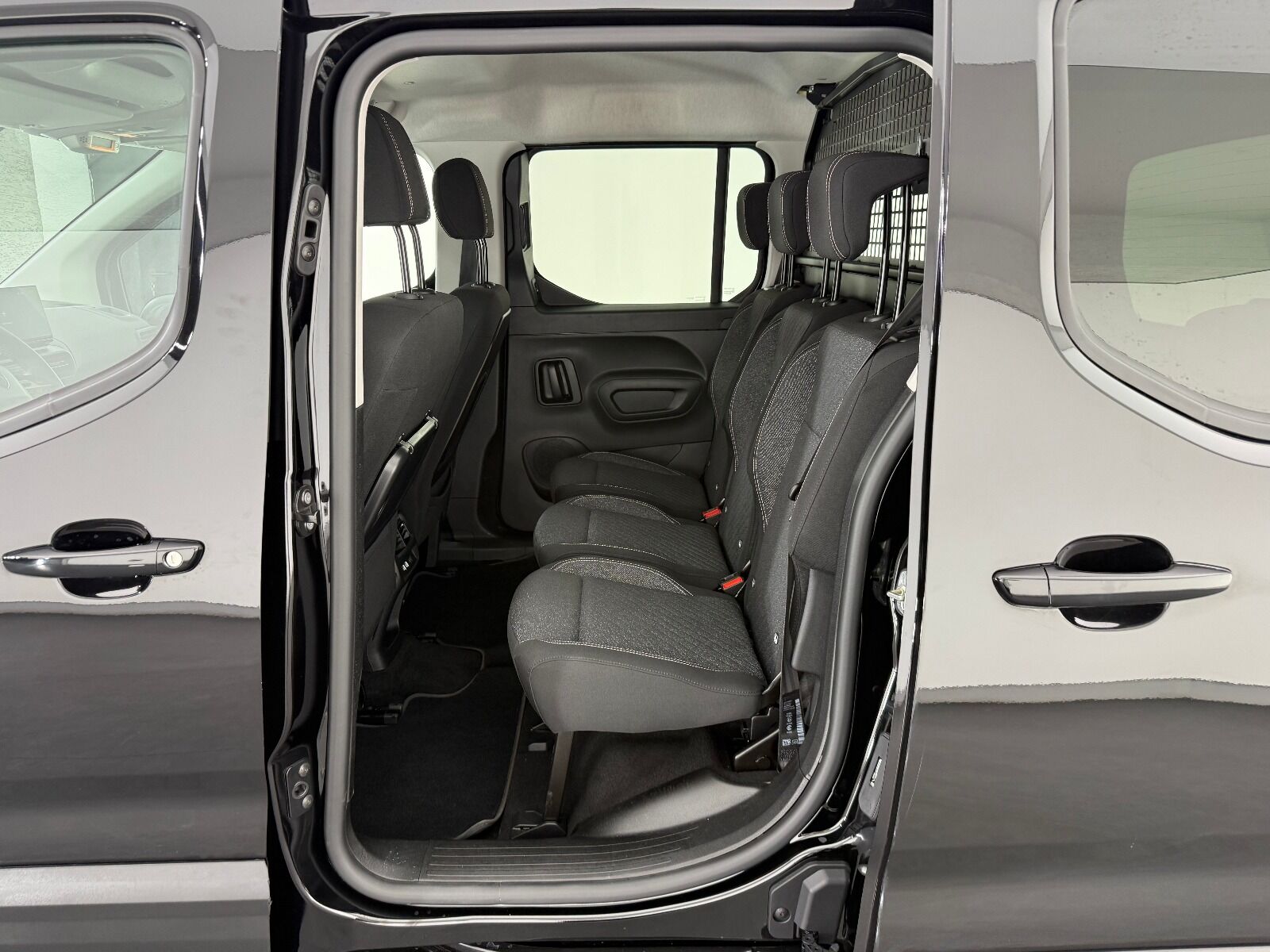Peugeot Rifter 1.5 BlueHDI Allure EAT8 - 2026 - Detay