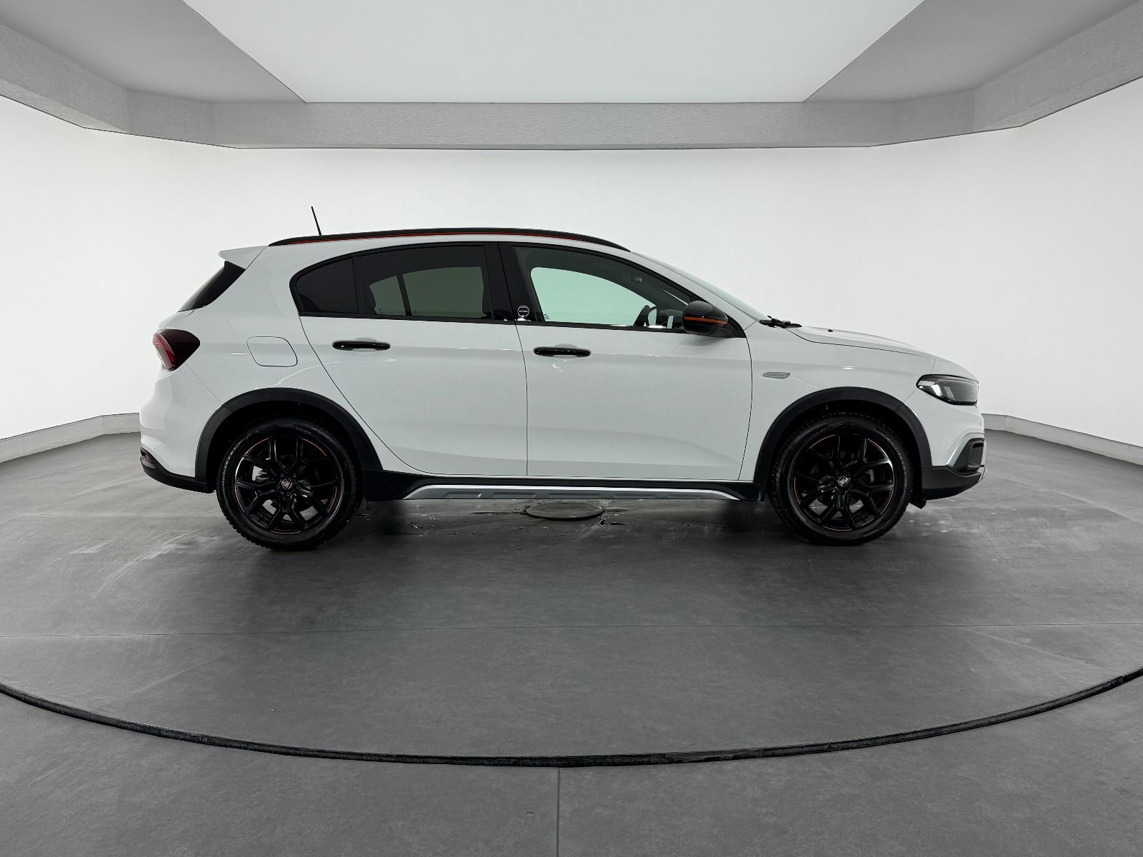 Fiat Egea Cross 1.6 MultiJet Limited GSR DCT TRCN+ - 2026 - Detay