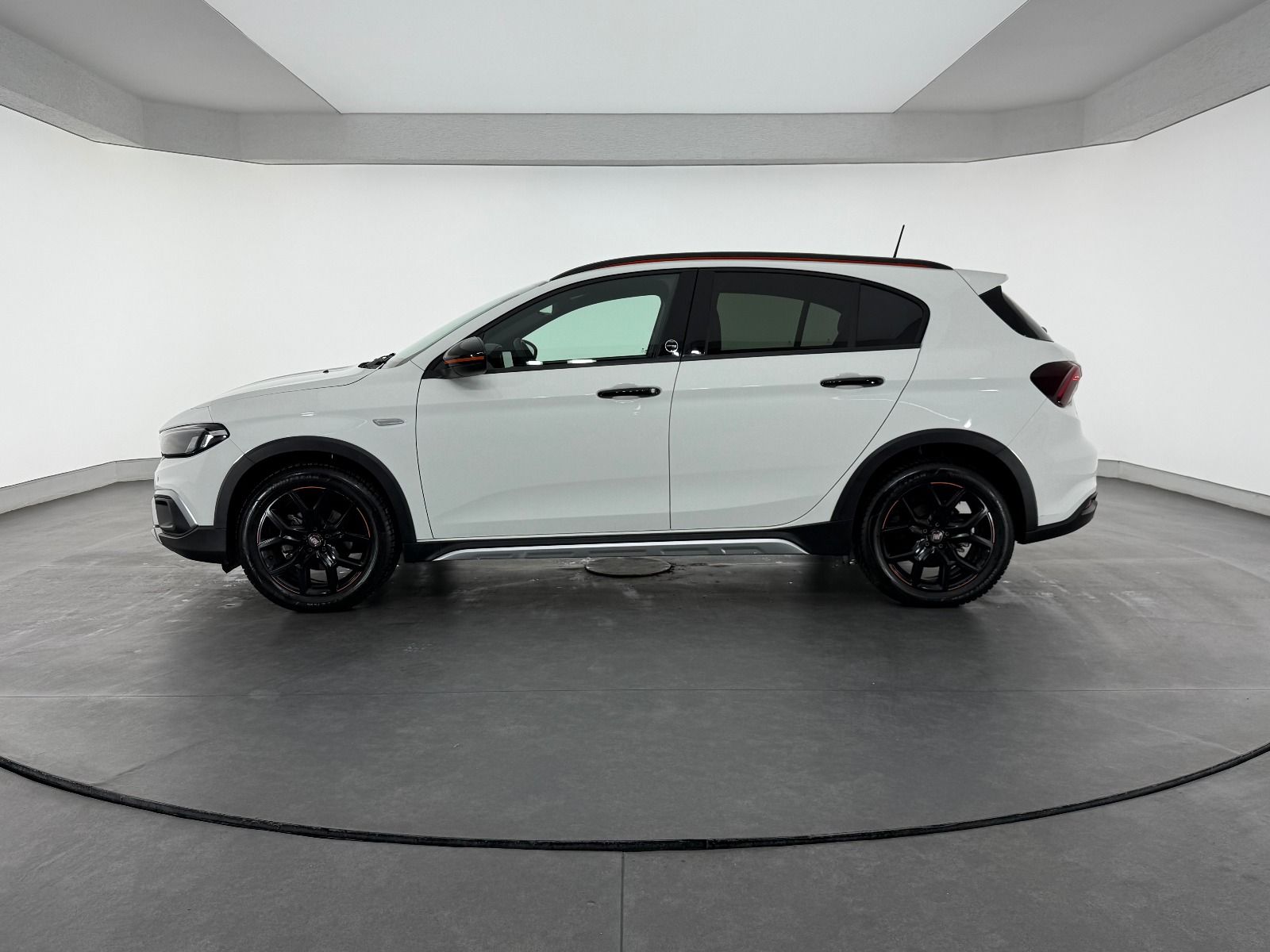 Fiat Egea Cross 1.6 MultiJet Limited GSR DCT TRCN+ - 2026 - Detay