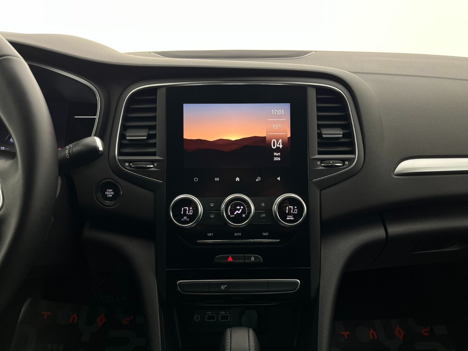 Renault Megane Sedan 1.5 Blue DCI Icon EDC - 2024 - Detay