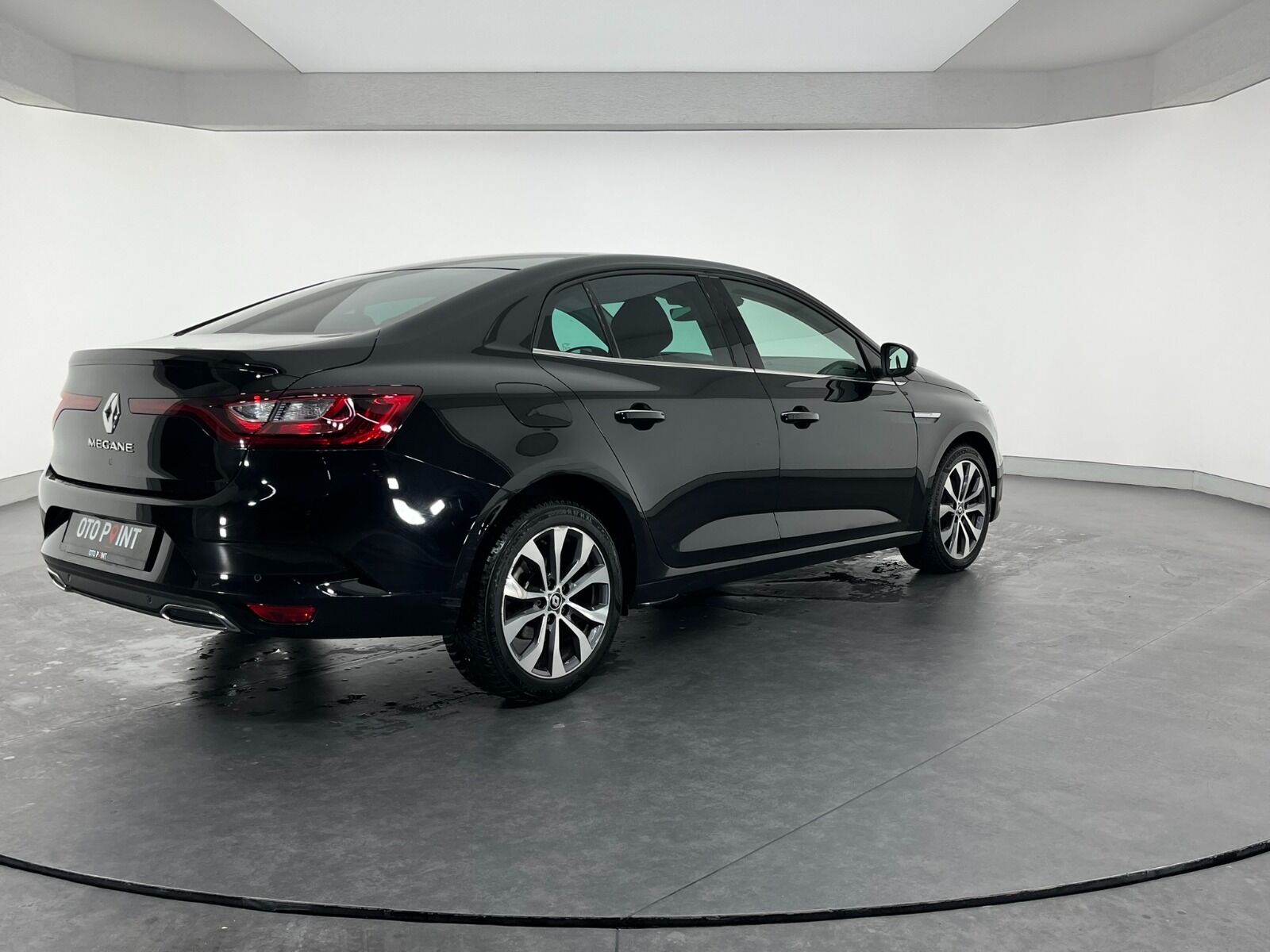 Renault Megane Sedan 1.5 Blue DCI Icon EDC - 2024 - Detay