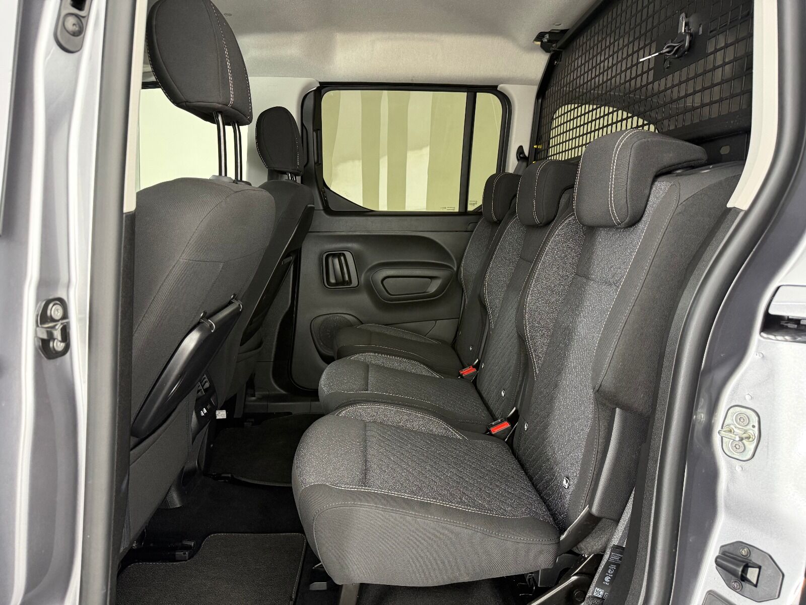 Peugeot Rifter 1.5 BlueHDI Allure EAT8 - 2026 - Detay