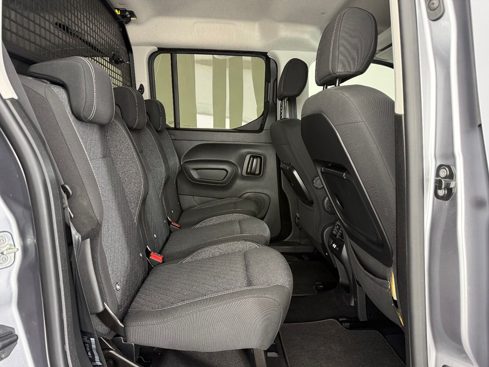 Peugeot Rifter 1.5 BlueHDI Allure EAT8 - 2026 - Detay