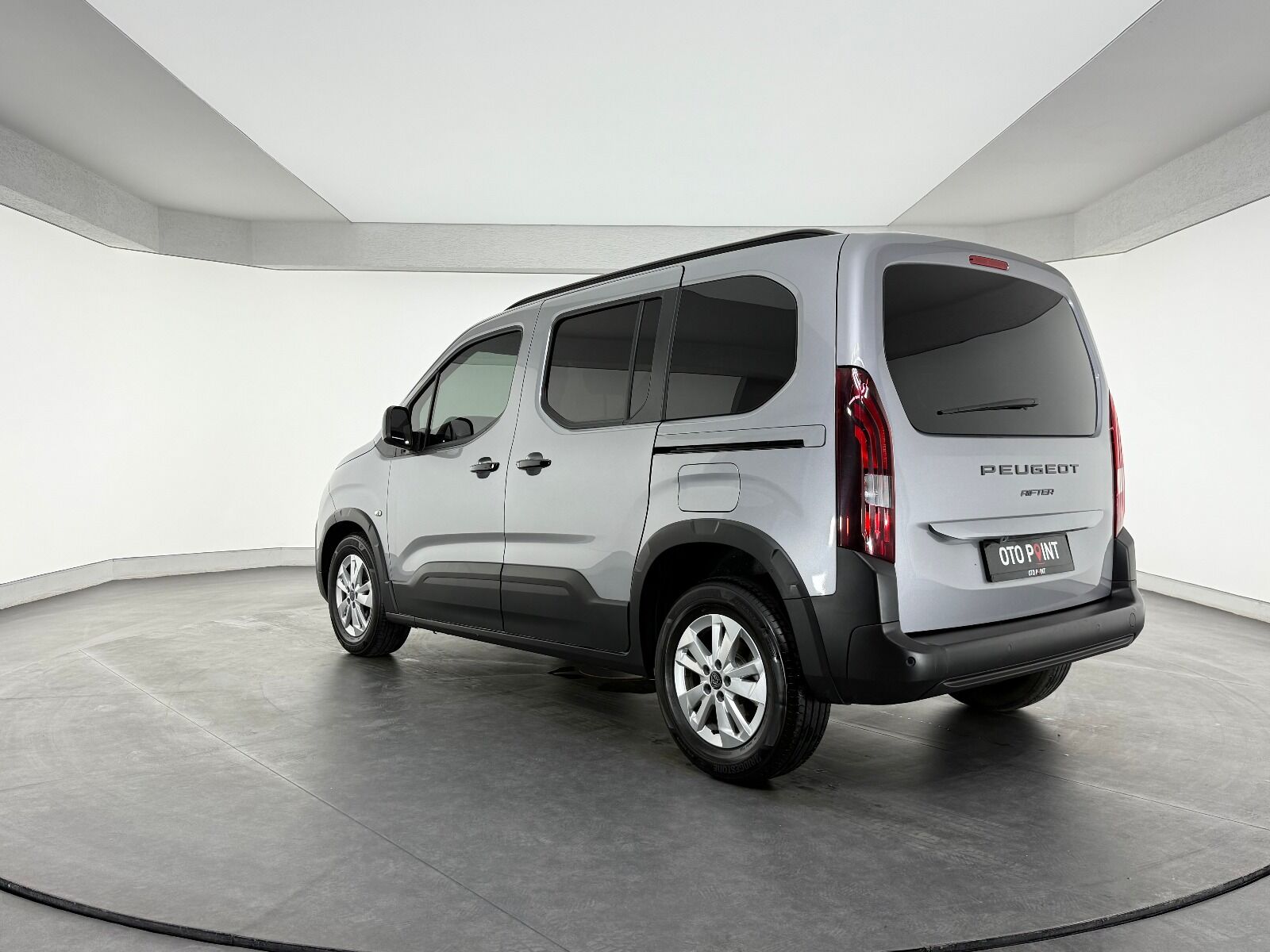 Peugeot Rifter 1.5 BlueHDI Allure EAT8 - 2026 - Detay