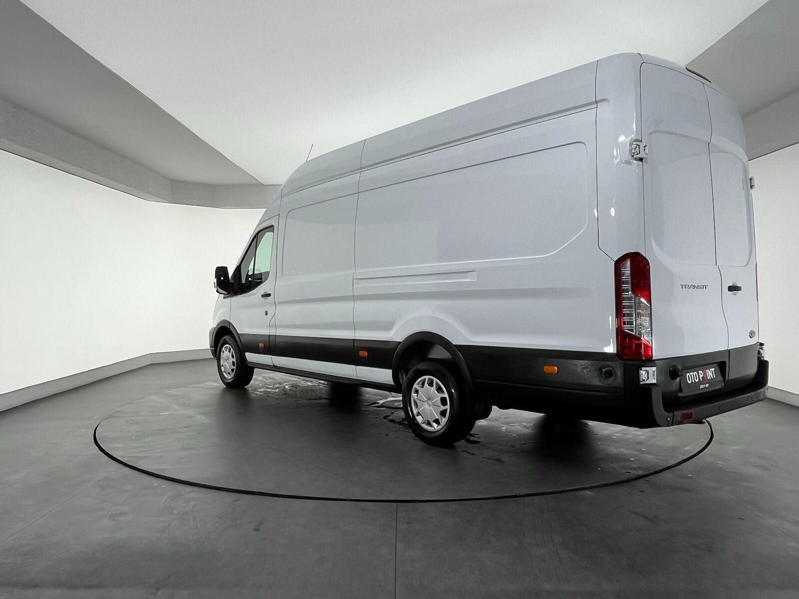 Ford Transit 350 E - 2024 - Detay
