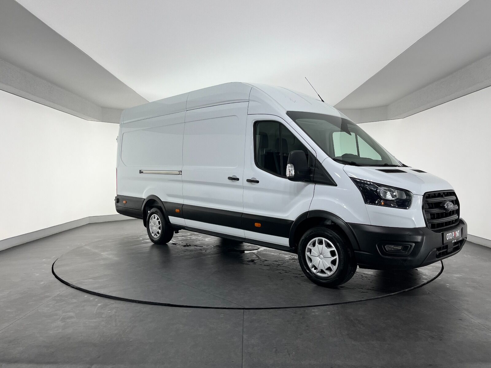 Ford Transit 350 E - 2024 - Detay